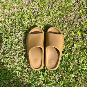 yezzy slides orche